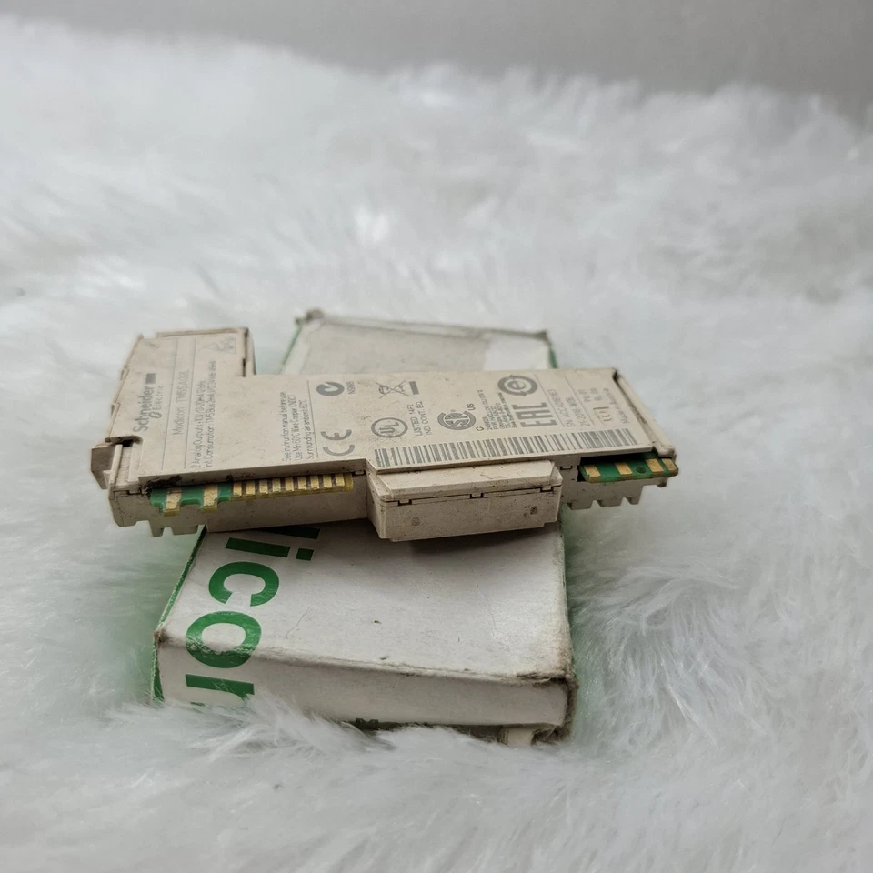 Schneider Electric Modicon TM5SAO2L Module TM5SAO2L FAST SHIP